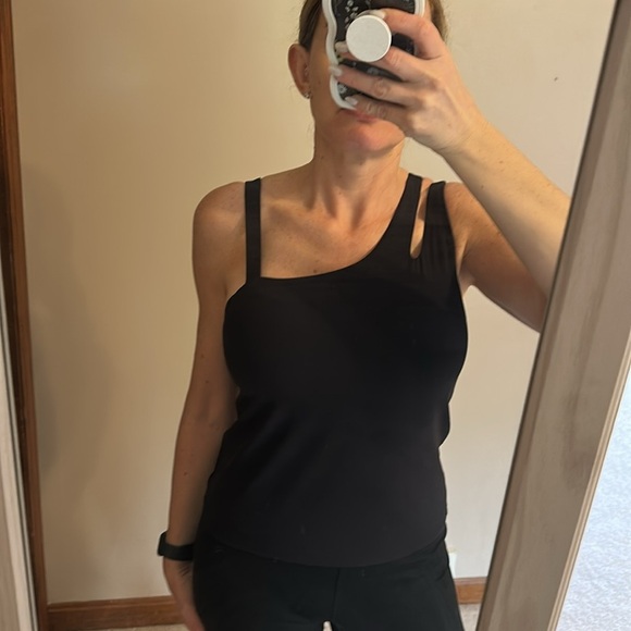 Athletic Black One-Shoulder Top - Picture 4 of 4